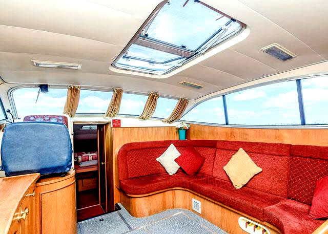 boat interior image
